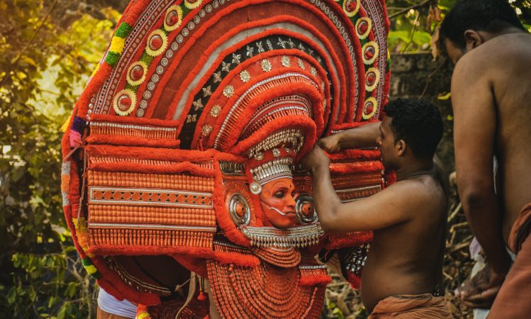 Kerala's sacred dance: Theyyam, a divine ritual blending dance, music, and worship - euppy